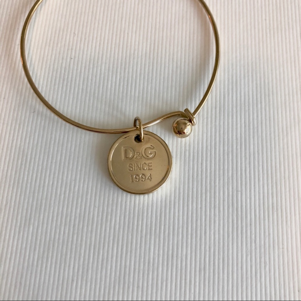 D&G Thin Gold Bangle